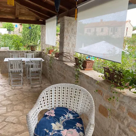 Bed & Breakfast Domos Selene Casa Luna 4*